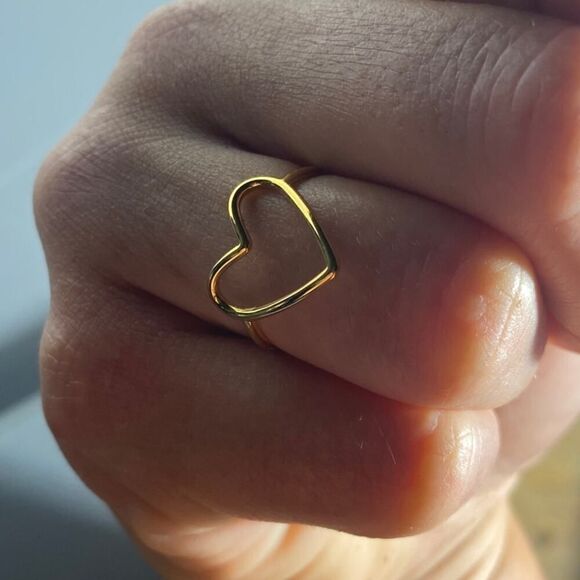 18K Gold Plated Hollow Big Heart Stackable Ring For Women. - Picture 9 of 13